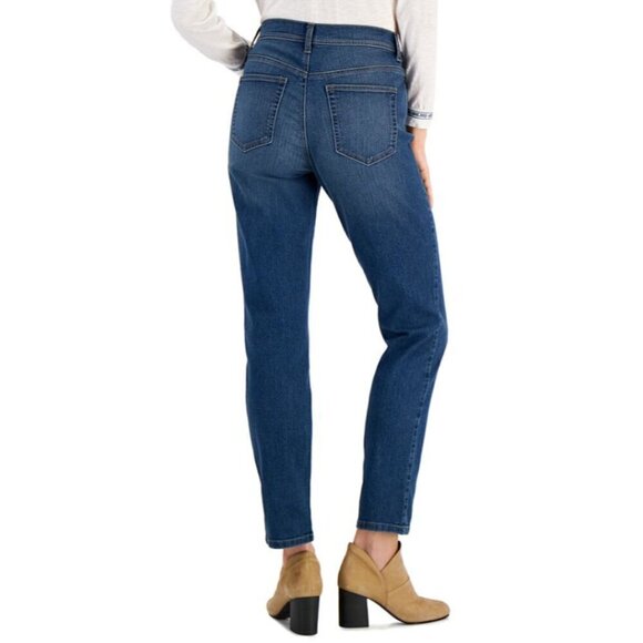 Style & Co 4 Petite Mid Rise Slim Leg Classic Jeans NWT - Picture 3 of 7